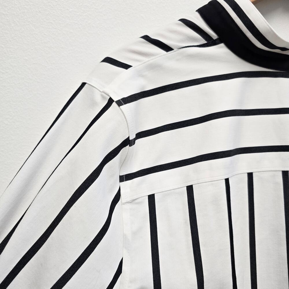 Chico’s Black and White Striped Long Sleeve No Iron Tunic Top Sz 16 - Picture 5 of 10